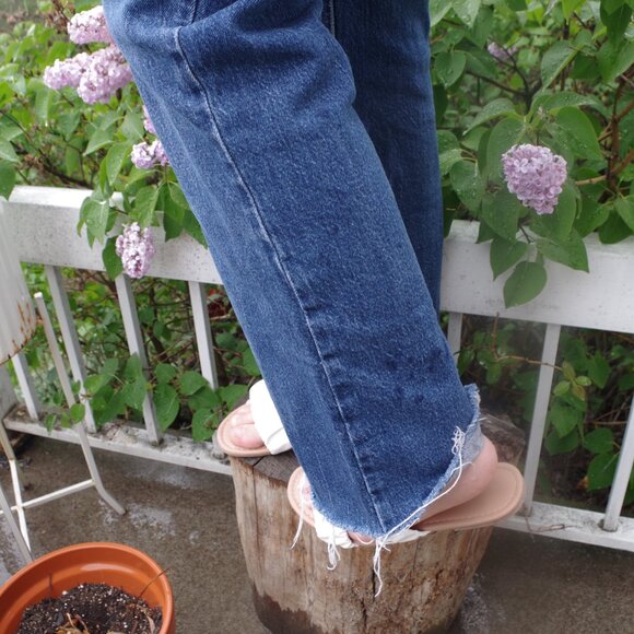 Ladies MNG Medium Washed Jeans - Picture 5 of 5